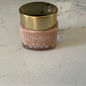 Cover girl replenishing ultra-finish classic beige makeup 1 oz